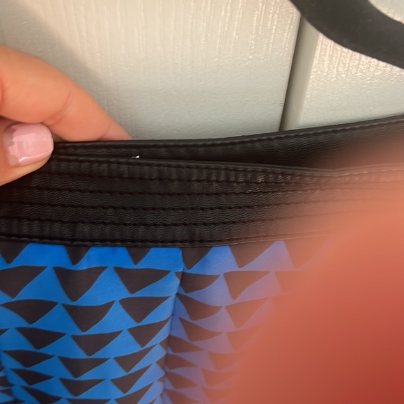 Armani Exchange short skirt - Picture 4 of 6